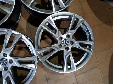 Диски бу литые R18 LU на Ford Jaguar Volvo