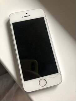 Телефон iPhone 5