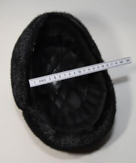 Шапка-кепка из меха нерпы