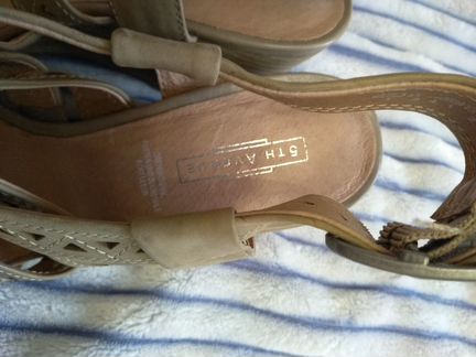 Новые босоножки бежевые бренд 38 р