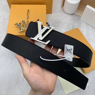 Ремень Louis Vuitton LV Initiales Taiga черный