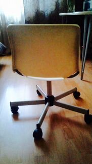 Стул пластиковый