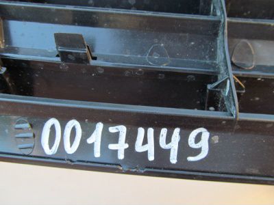 Решетка радиатора VW golf 5 (2004-2009) + эмблема