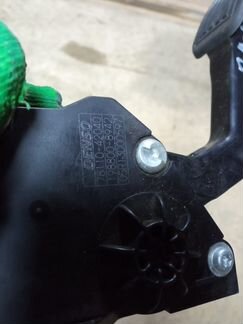 Педаль газа Toyota RAV 4 13-18г