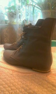 Женские ботинки