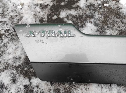 Накладка багажника X-trail T31 оригинал бу
