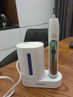 Электрическая зубная щётка Philips Sonicare