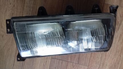 Фара правая на Nissan Skyline кузов R30