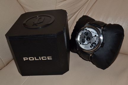 Часы Police