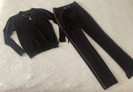 Комплект фирменных вещей из личного