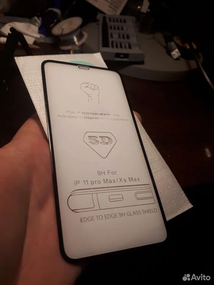 Защитное стекло iPhone
