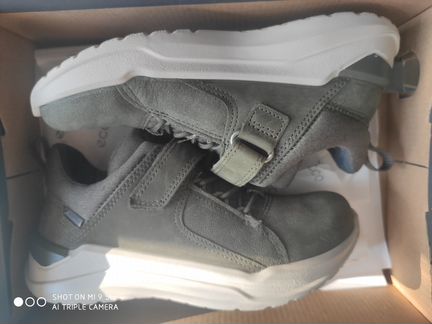 Новые кроссовки экко gore-tex нат. кожа 30 р-р