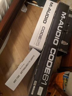 Продам M-Audio Code25 White