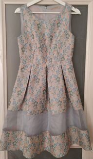 Платье нарядное 