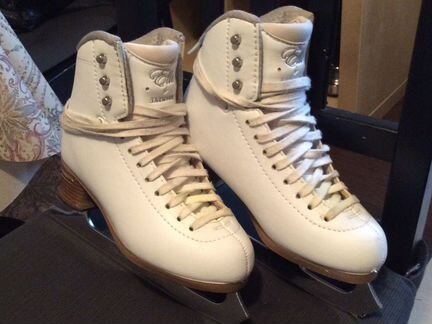 Фигурные детские коньки jackson elle