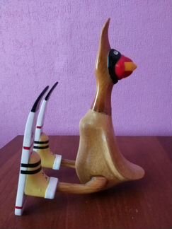 Фигура из дерева Утюнок на лыжах