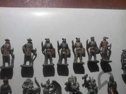 Рыцари солдатики киндер