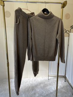 Кашемиро-шерстяной костюм в стиле Loro Piana
