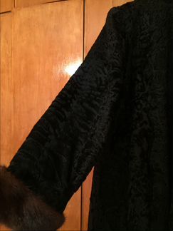 Шуба из каракульчи