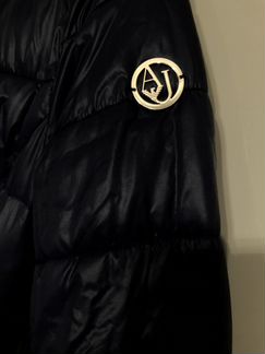 Armani Пуховик тонкое пальто на пуху