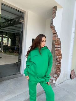 Спортивный зеленый костюм пангайа теплый