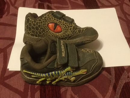 Кроссовки Dinosoles 25-26 размер
