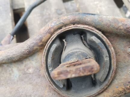 Рычаг подвески задний правый Honda Civic EG4 3D