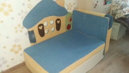 Детский диван домик