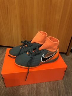 Кроссовки спортивные Nike 37 размер