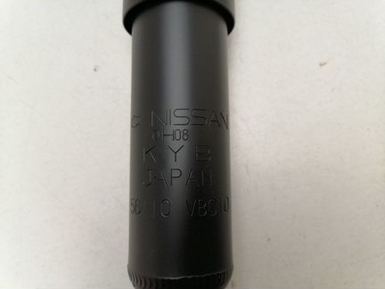 Стойка подвески передняя Nissan Patrol Y60/Y61