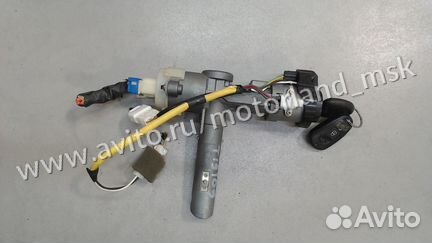 Замок зажигания Hyundai Trajet, 2006