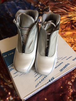 Лыжные ботинки Spine