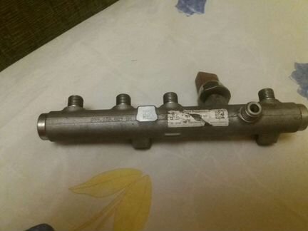 Топливная рампа 059130089AH