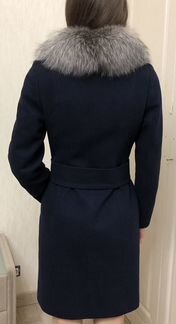 Женское зимнее синее пальто с чернобуркой
