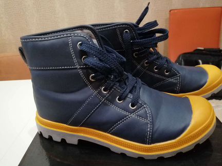 Женские осенние ботинки