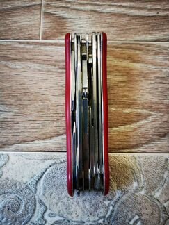 Мультитул Victorinox Workchamp