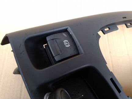 Кнопка ручника Рено Сценик 3