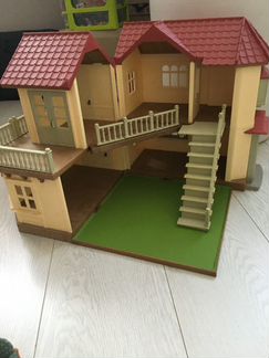 Sylvanian Families большой дом с семьей