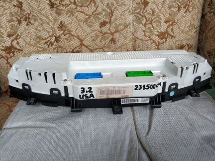 Щиток приборов монохром VW Туарег 3.2 бензин