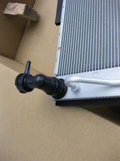 Радиатор 1604120301 Toyota новый