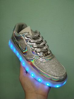 Светящиеся кроссовки на пульте Nike серебро(36-41)