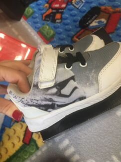 Кроссовки Adidas