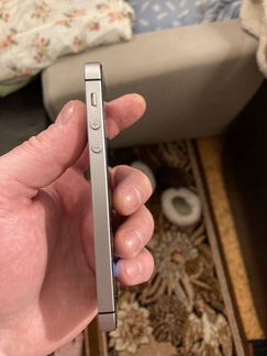 Телефон iPhone se