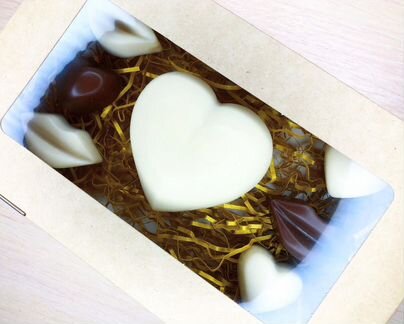 Фигурка шоколадная