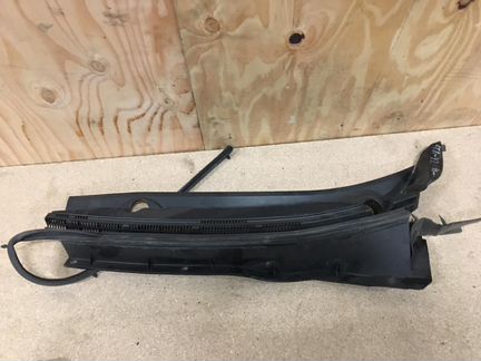 Жабо дворников Mitsubishi Outlander XL