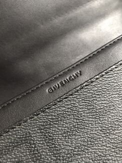 Кошелёк Givenchy