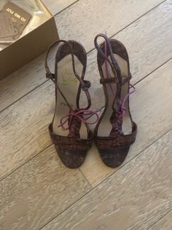 Продам босоножки christian louboutin 38