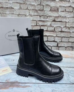 Зимние ботинки Balenciaga