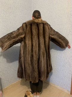Шуба из меха енота