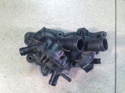 Корпус термостата помпа 04E121116C / 04E121600AL